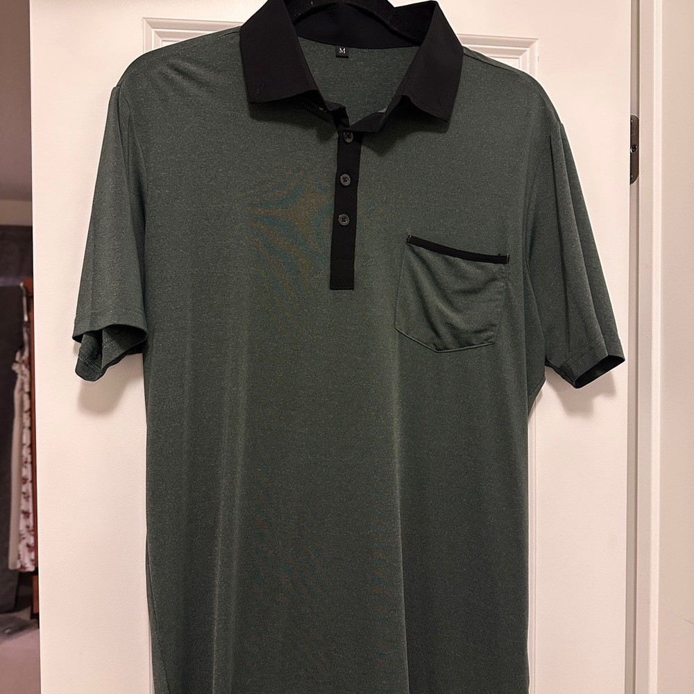 State & Liberty Contrast Green Collar Polo - Size Medium